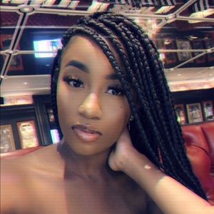 Meet your Posher, Jasmine